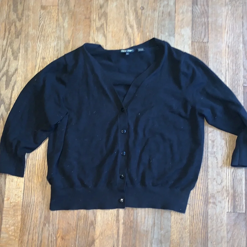Cardigan - Picture 2 of 4